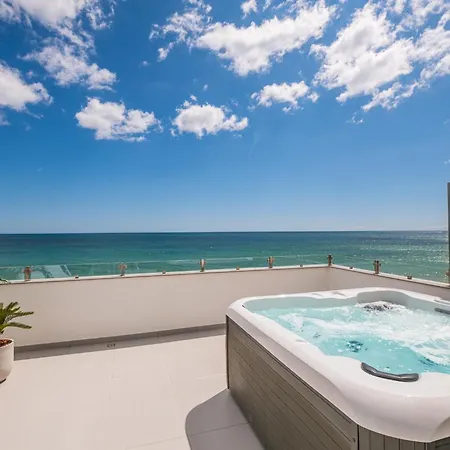 Under The Sea 2 Armação de Pêra