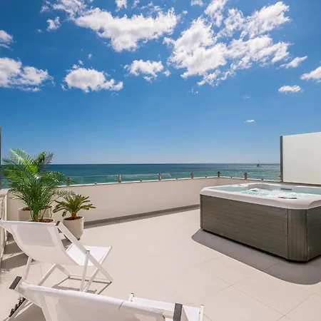 Under The Sea 2 Апартаменты *