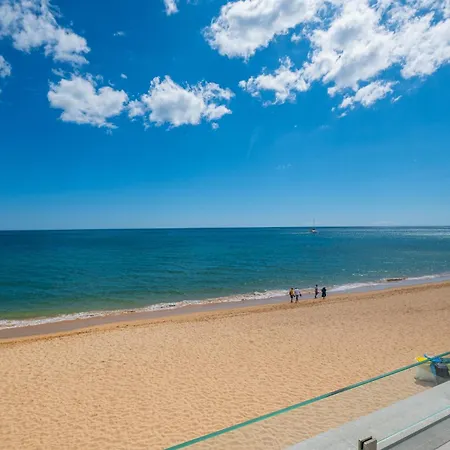 Апартаменты Under The Sea 2 *